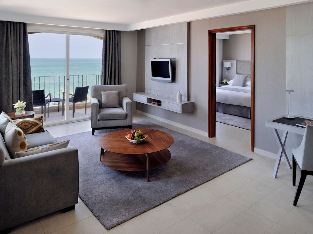 movenpick kuwait al bidaa