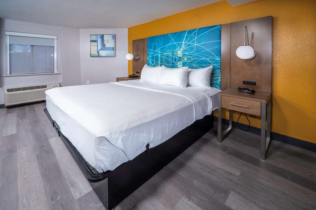 best western plus raleigh crabtree valley hotel