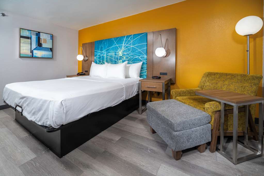 best western plus raleigh crabtree valley hotel