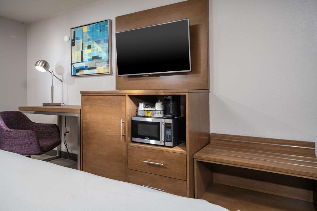 best western plus raleigh crabtree valley hotel