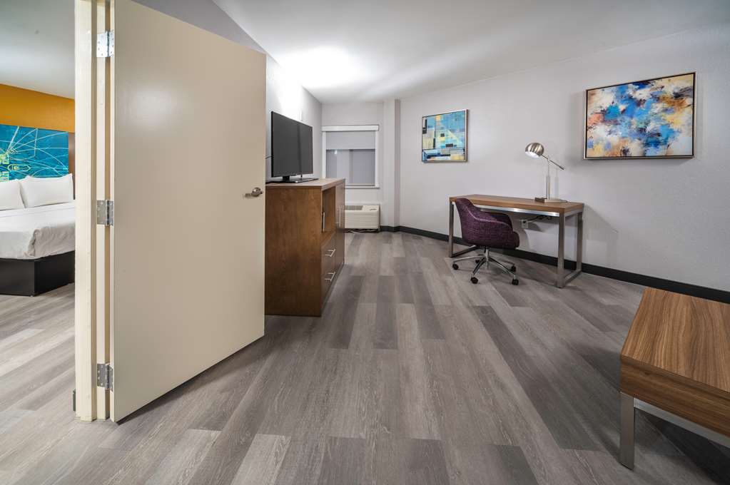 best western plus raleigh crabtree valley hotel