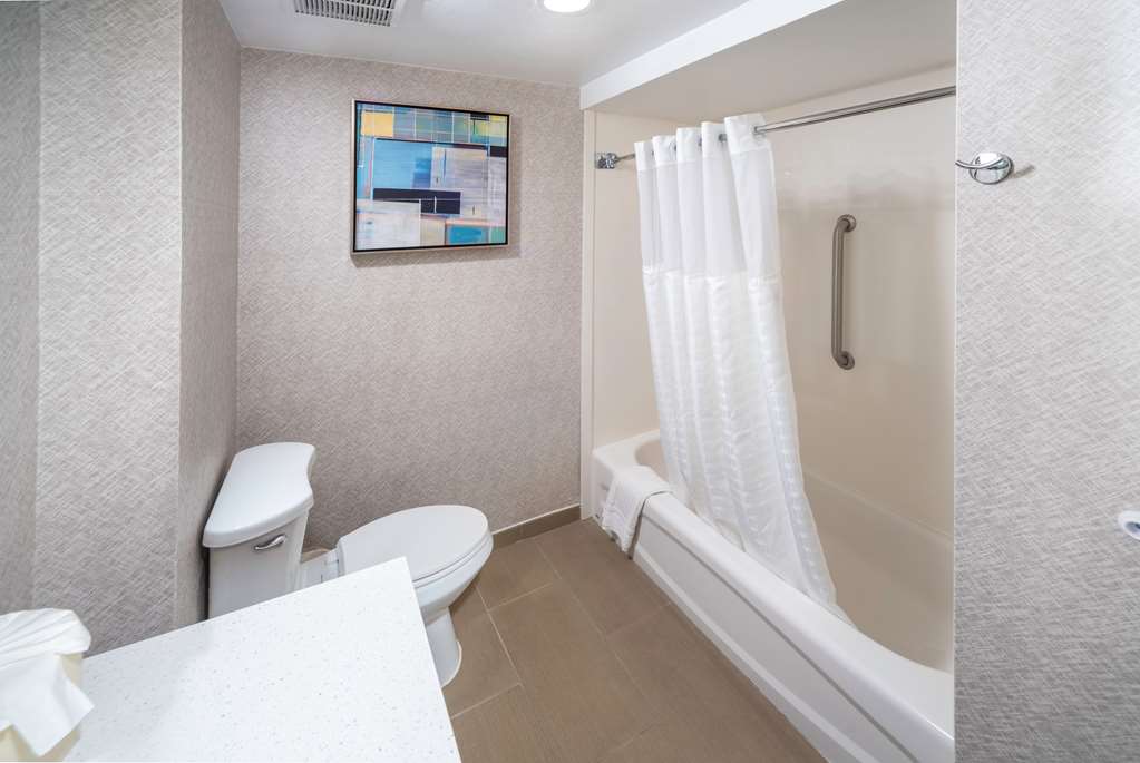 best western plus raleigh crabtree valley hotel