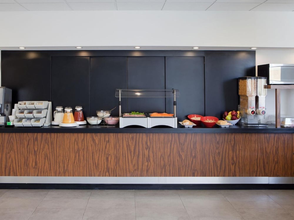 city express by marriott monterrey norte