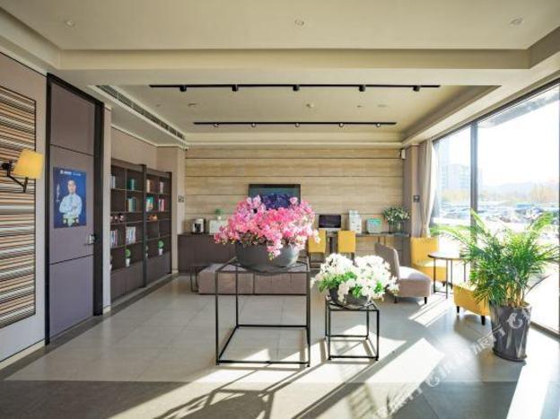 home inn plus hefei south high speed railway station