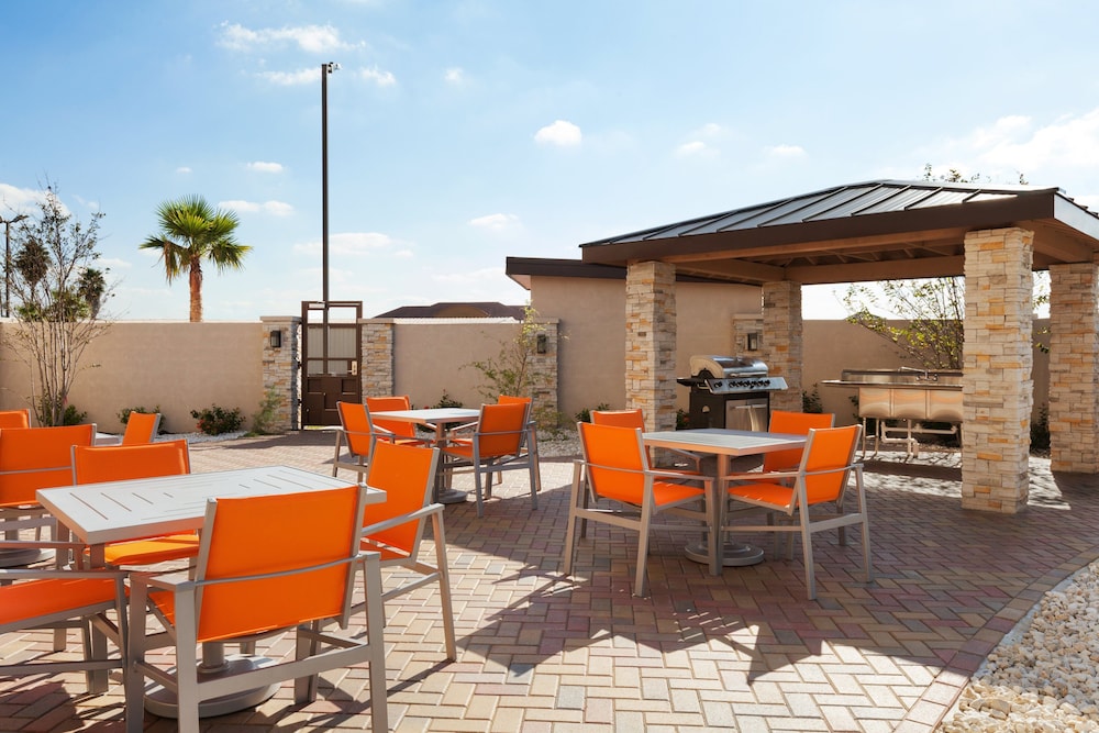 holiday inn express and suites edinburg mcallen area by ihg