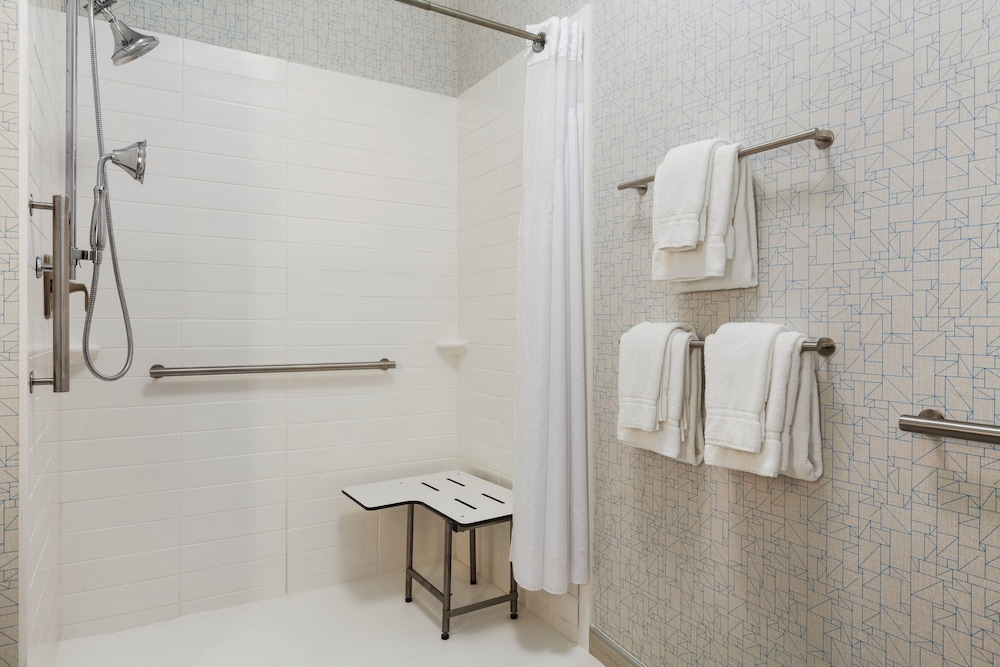 holiday inn express and suites edinburg mcallen area by ihg