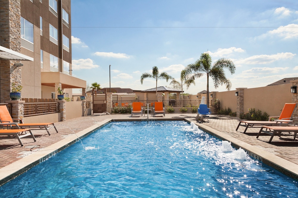 holiday inn express and suites edinburg mcallen area by ihg