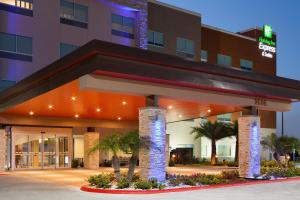 holiday inn express and suites edinburg mcallen area by ihg