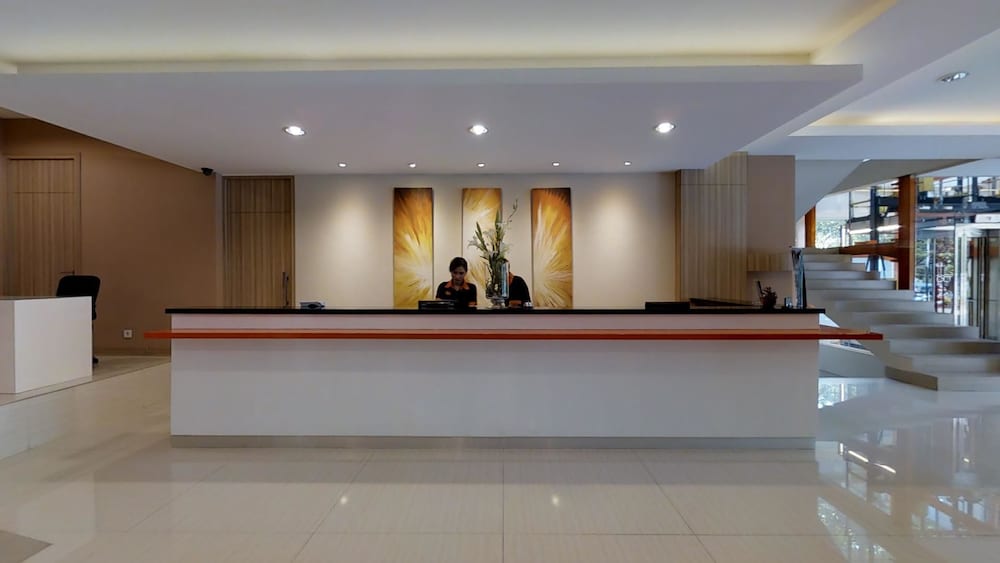 the gloria suites jakarta