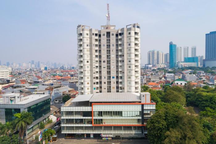 the gloria suites jakarta