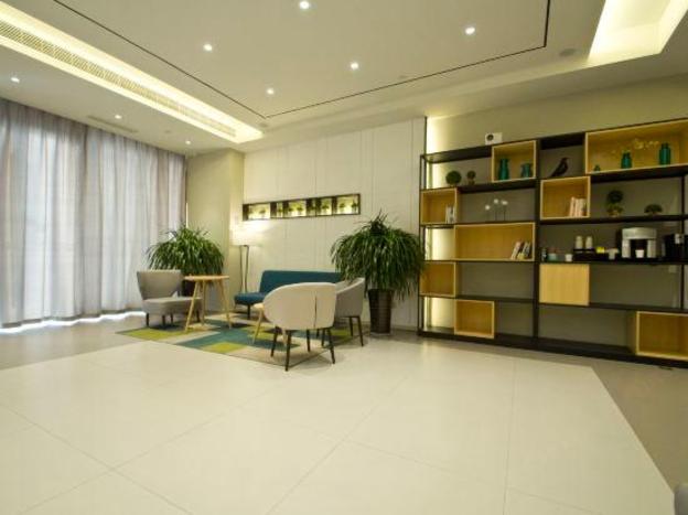 home inn selected yihe road railway station