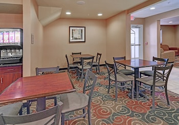 cobblestone inn and suites big lake