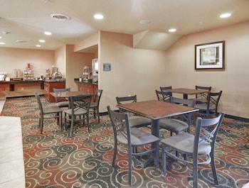 cobblestone inn and suites big lake