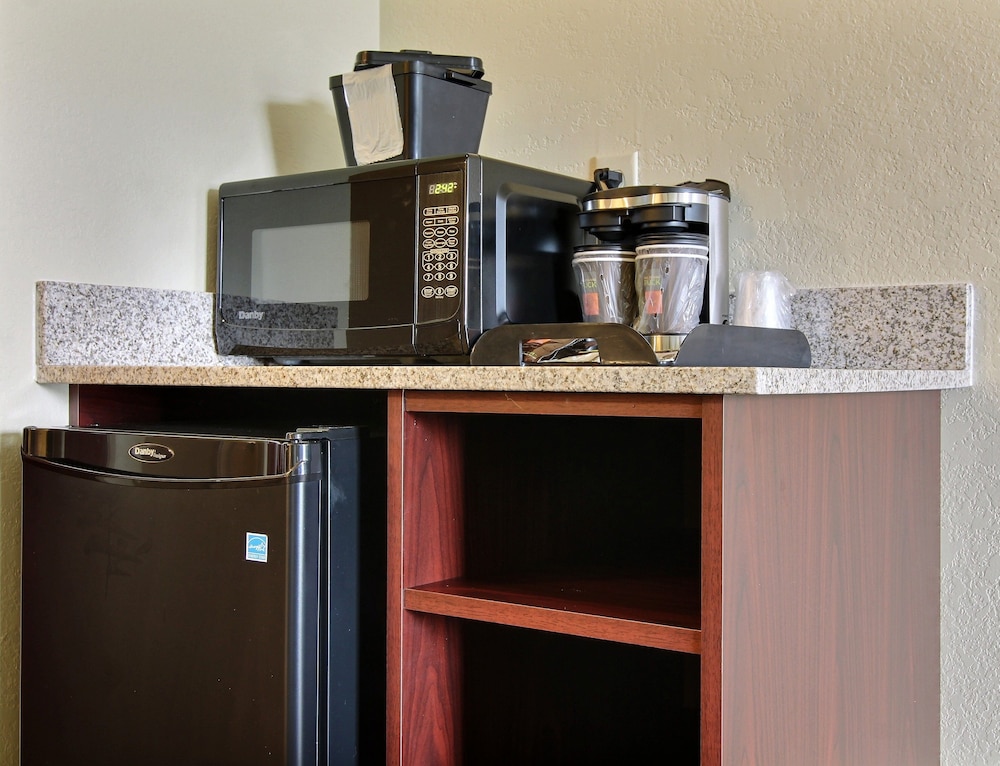 cobblestone inn and suites big lake