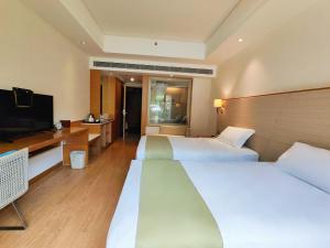 ocean view resort yalong bay former holiday inn y
