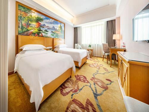 vienna hotel shenzhen bantian huawei metro station