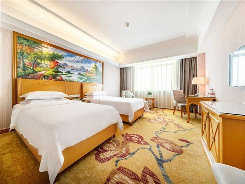 vienna hotel shenzhen bantian huawei metro station