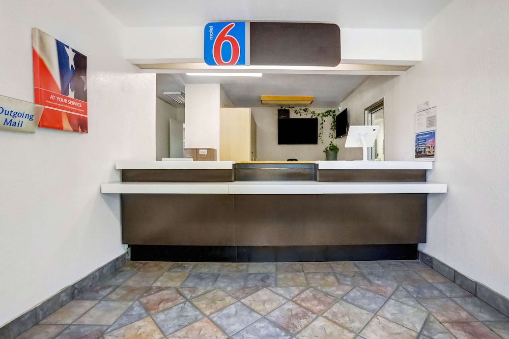 motel 6 red bluff ca