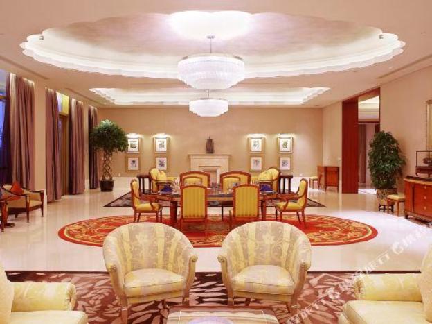 jinji lake grand hotel
