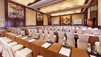 jinji lake grand hotel