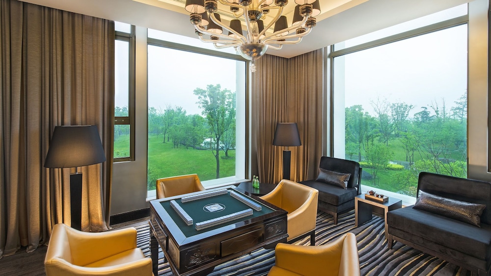 jinji lake grand hotel