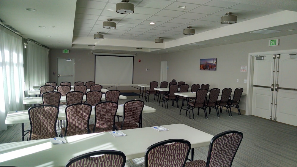 holiday inn express and suites price by ihg