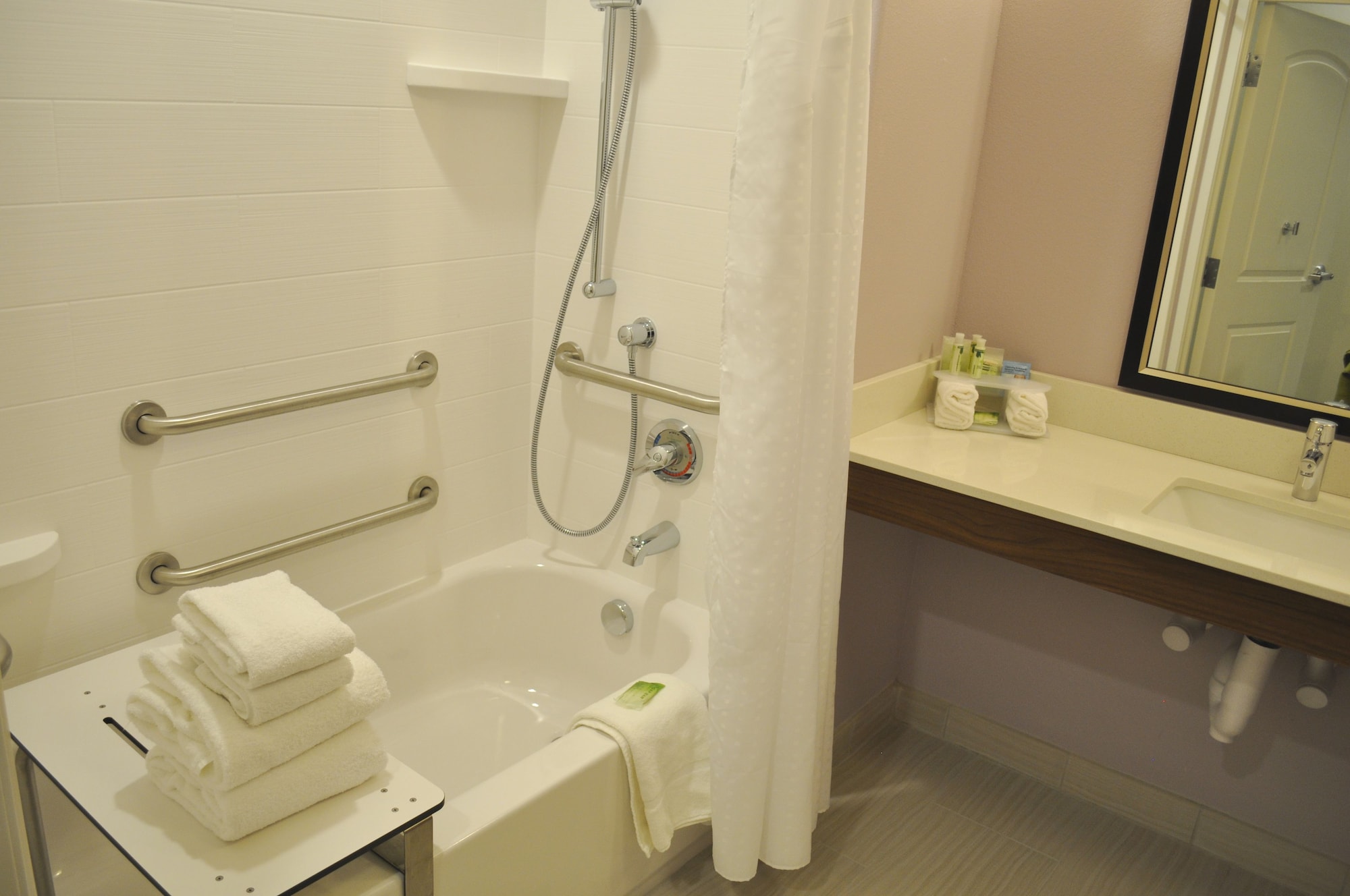 holiday inn express and suites price by ihg
