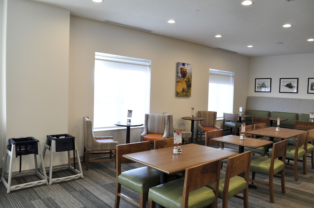 holiday inn express and suites price by ihg