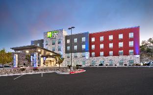 holiday inn express and suites price by ihg