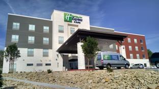 holiday inn express and suites price by ihg