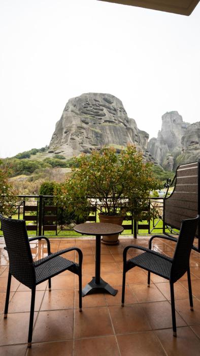 dellas boutique hotel