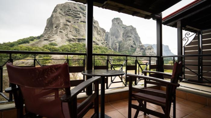 dellas boutique hotel