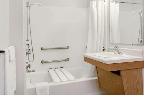 woodspring suites fort worth trophy club