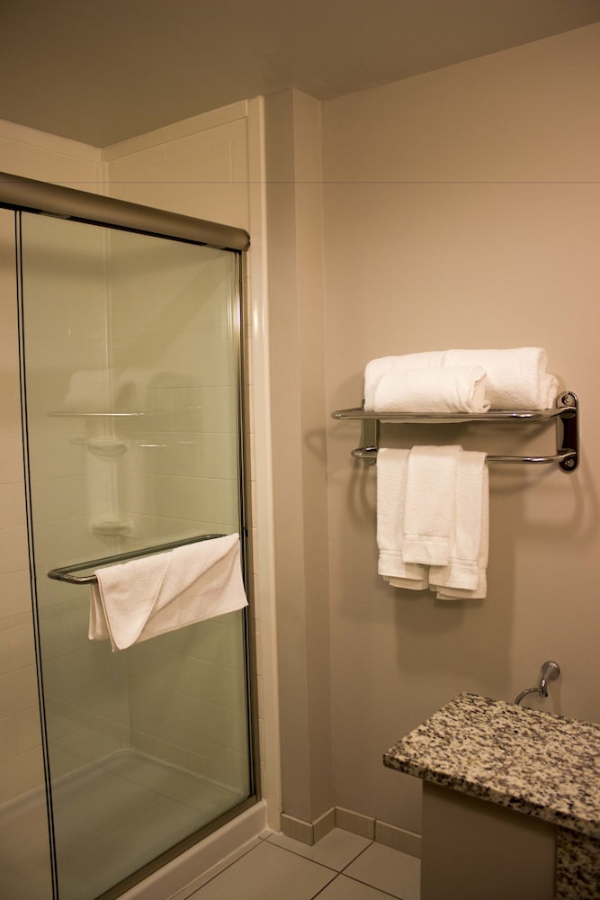 holiday inn express and suites tahlequah by ihg