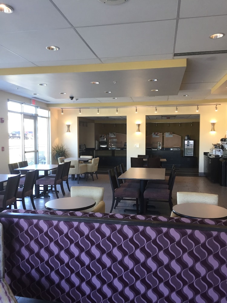 holiday inn express and suites tahlequah by ihg