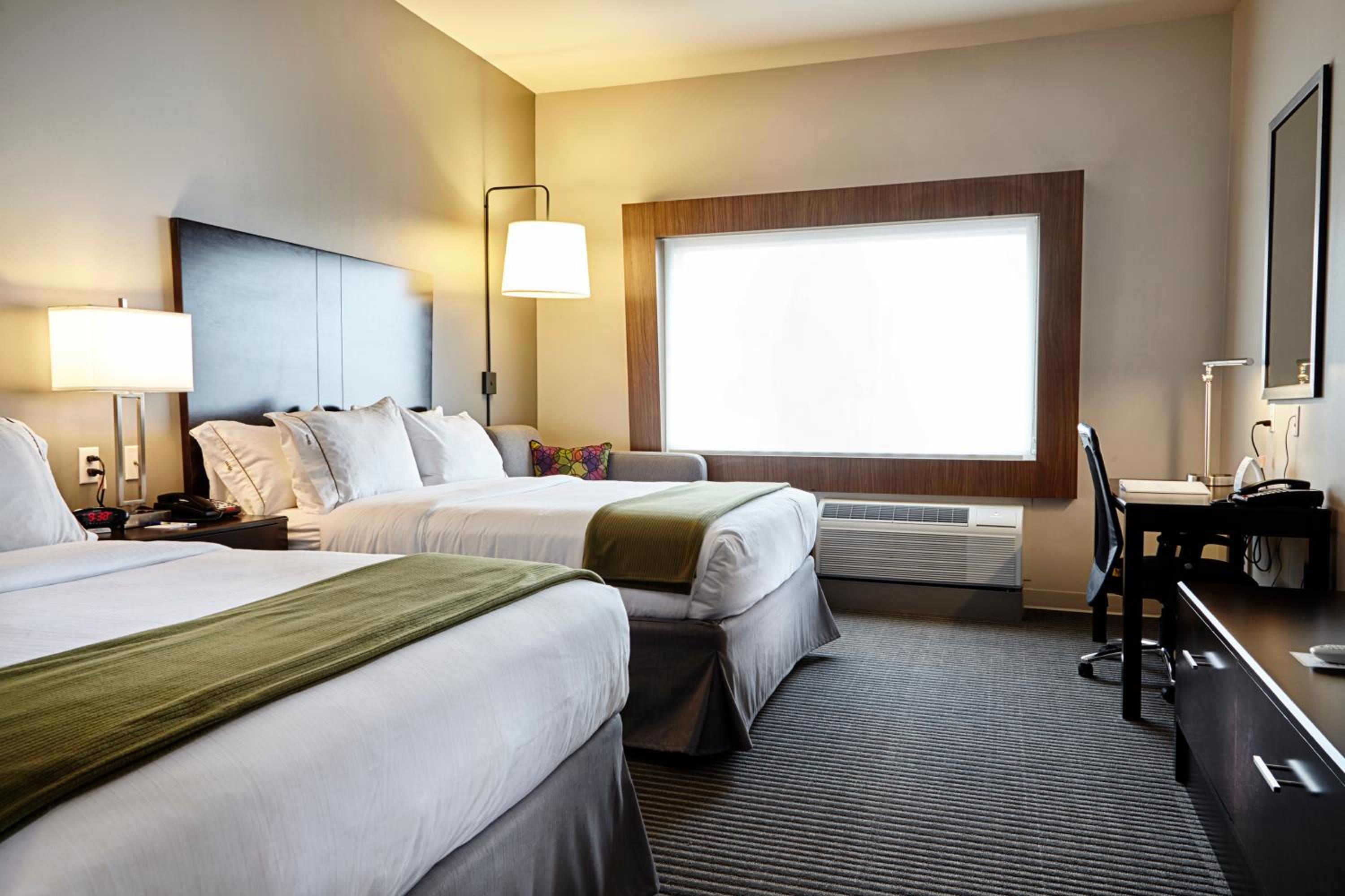 holiday inn express and suites tahlequah by ihg
