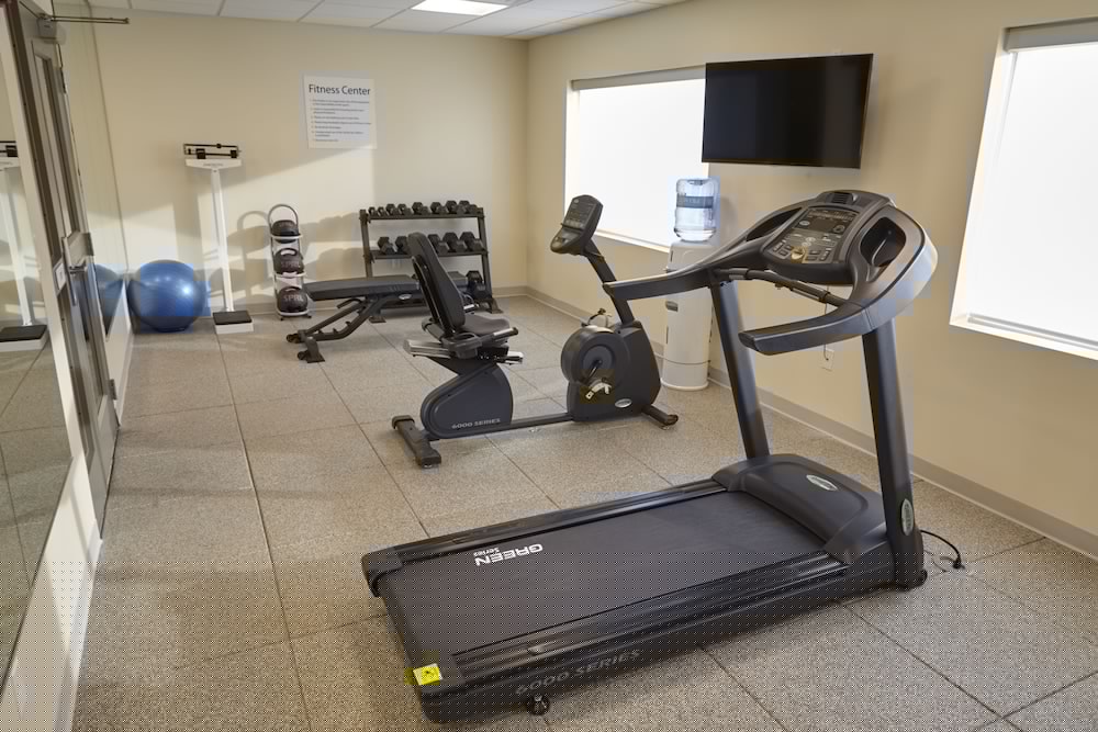 holiday inn express and suites tahlequah by ihg
