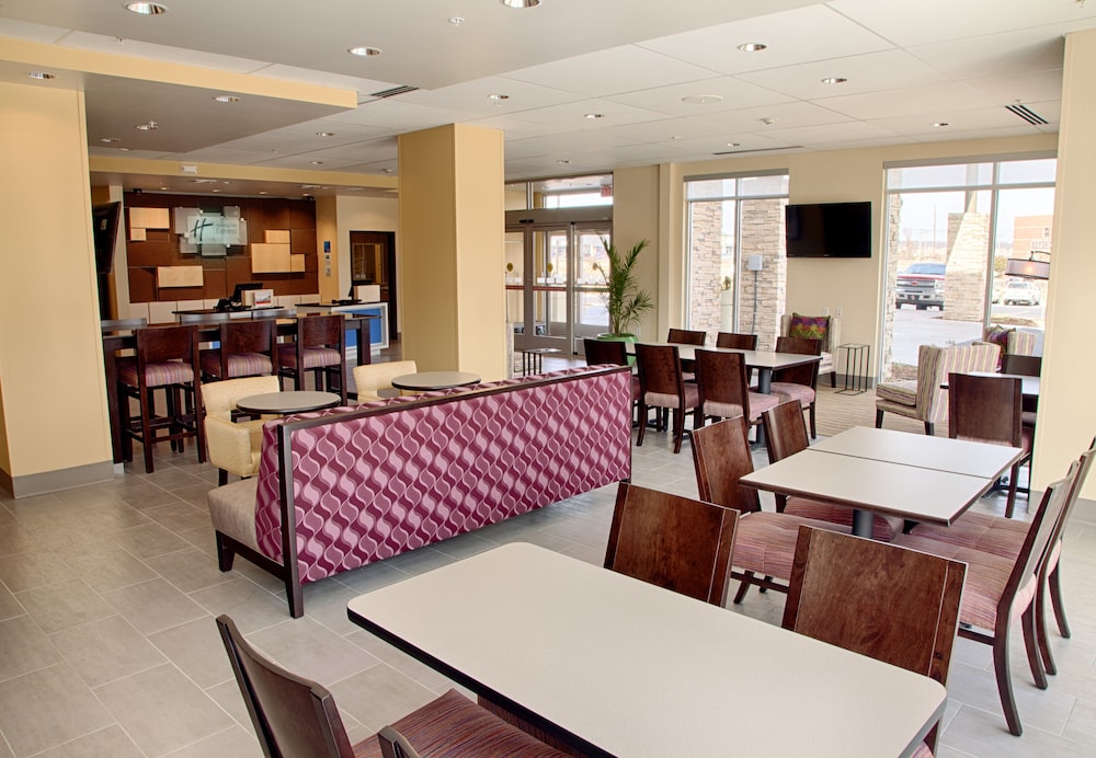 holiday inn express and suites tahlequah by ihg