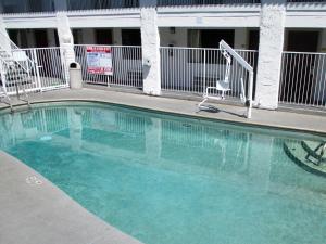 motel 6 fresno ca