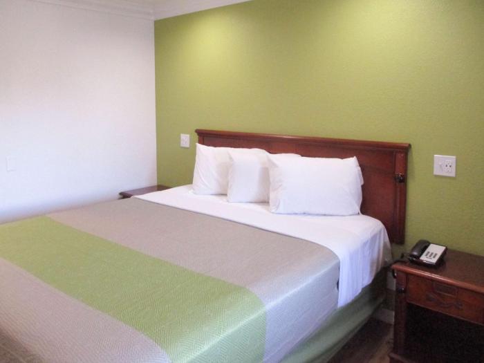motel 6 fresno ca