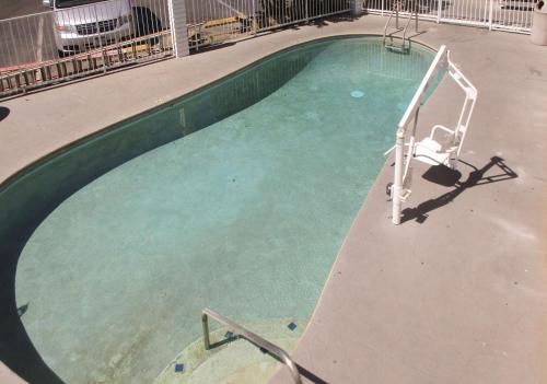 motel 6 fresno ca