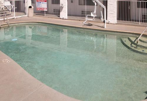 motel 6 fresno ca