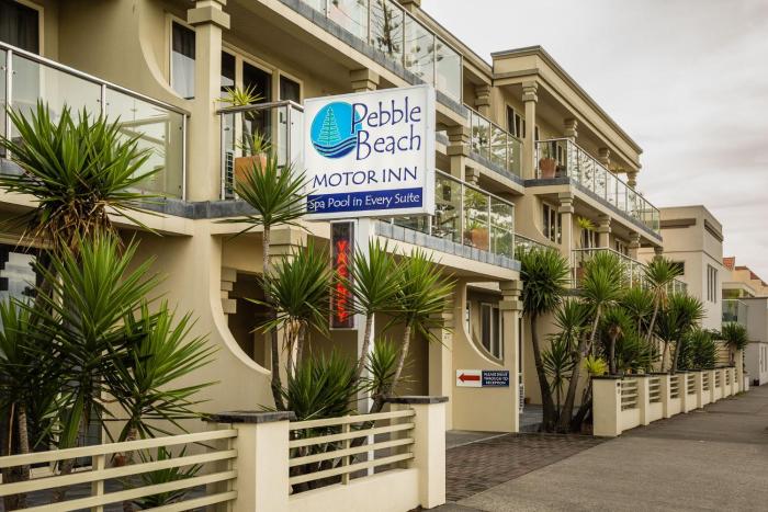 pebble beach motor inn