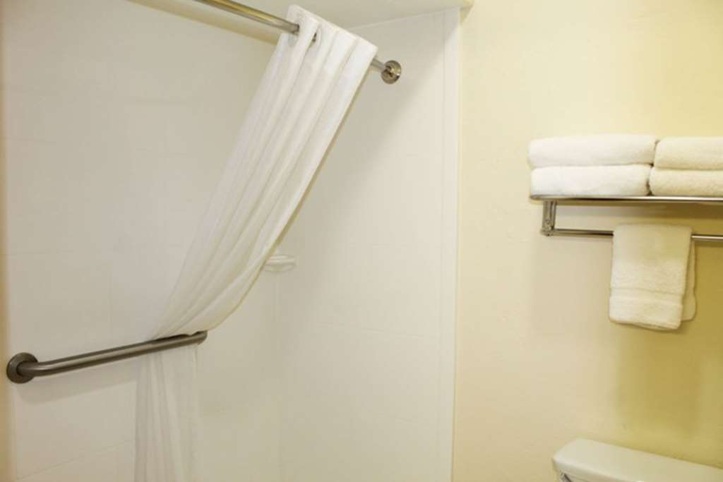 best western greentree inn and suites