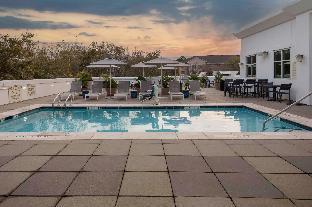 Masters Inn,,1 star