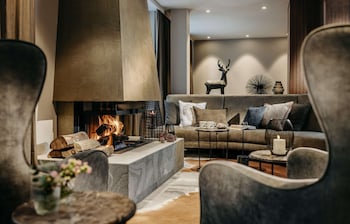 grand tirolia htl kitzbuhel curio