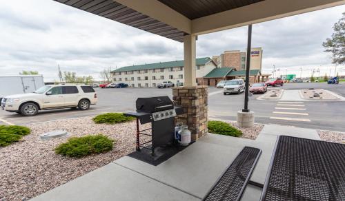 my place hotel cheyenne wy