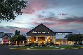 Doubletree Suites By Hilton Hotel Mt. Laurel,Burlington>>Bensalem,4 star