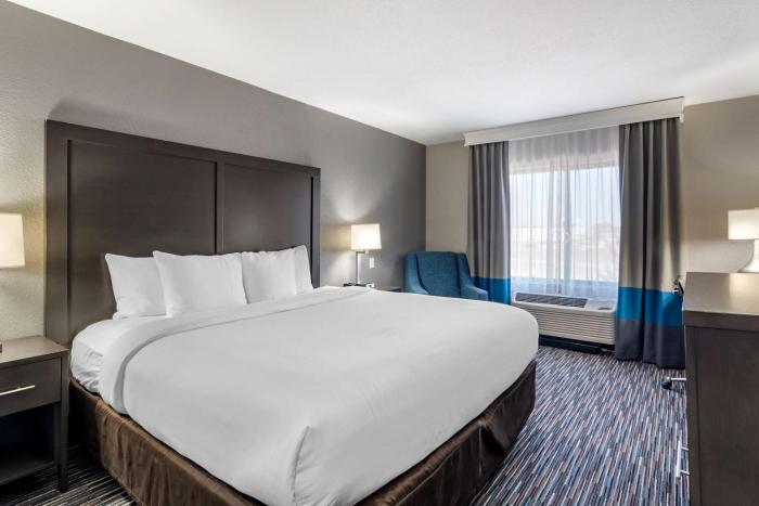 comfort inn and suites