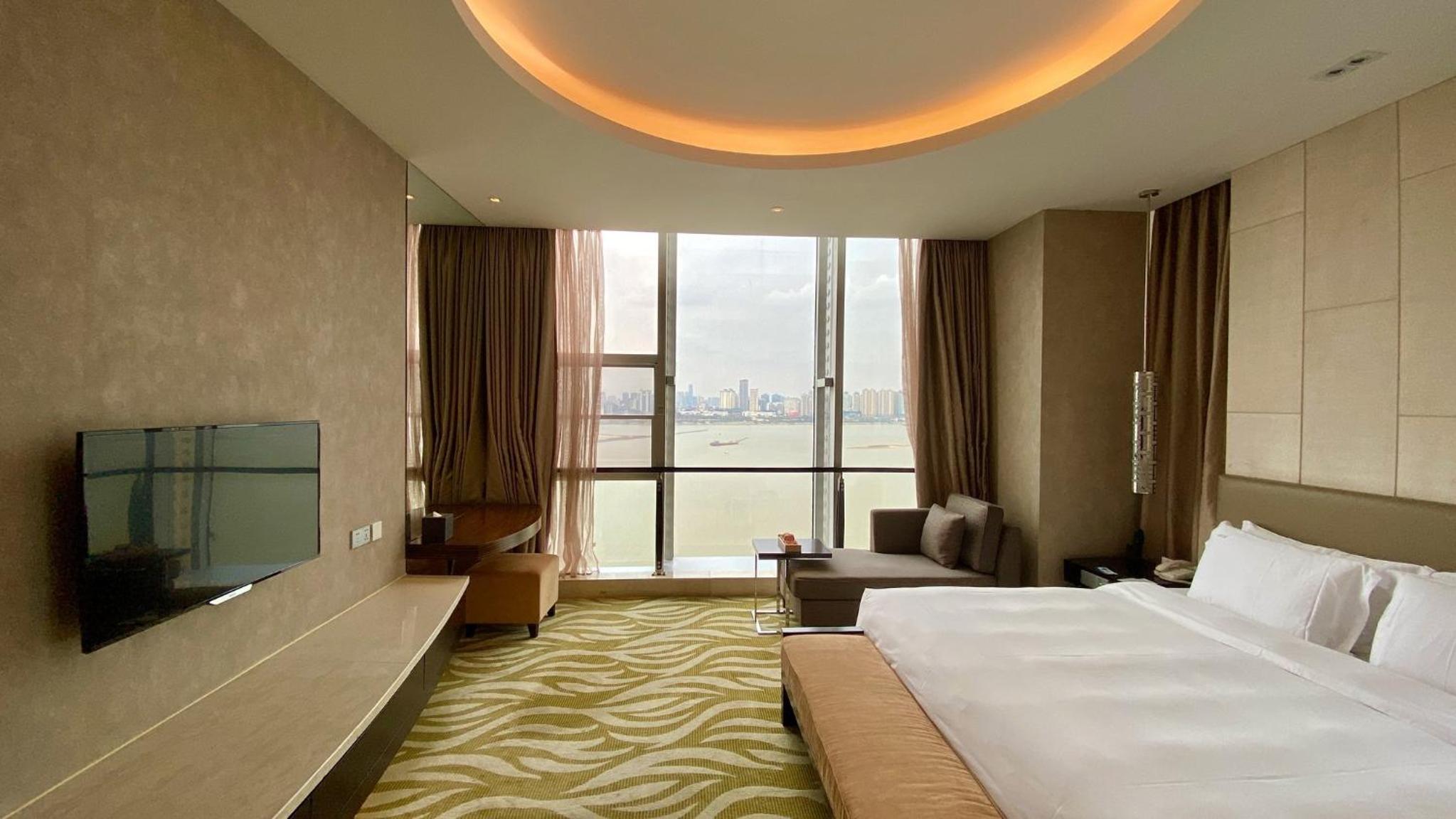 holiday inn nanchang riverside by ihg